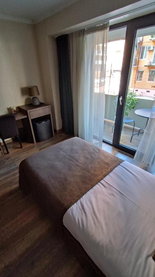 Hills Batumi Hotel ภายนอก รูปภาพ